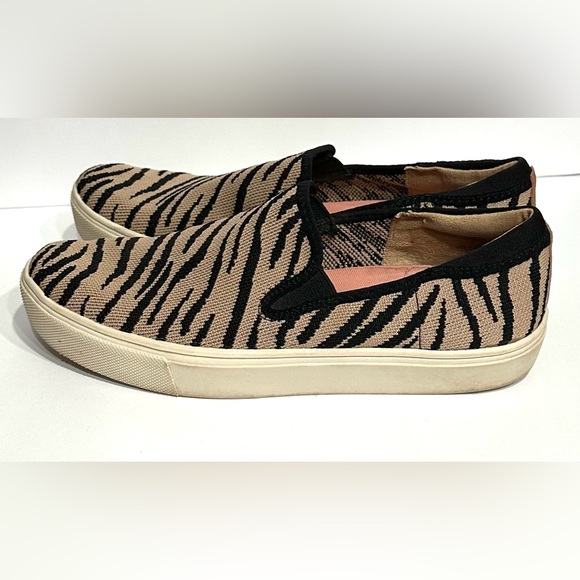 Dr Scholl's Women Slip On Sneakers Zebra Print Knit Casual Comfort Shoes Sz 9.5 - Picture 6 of 13